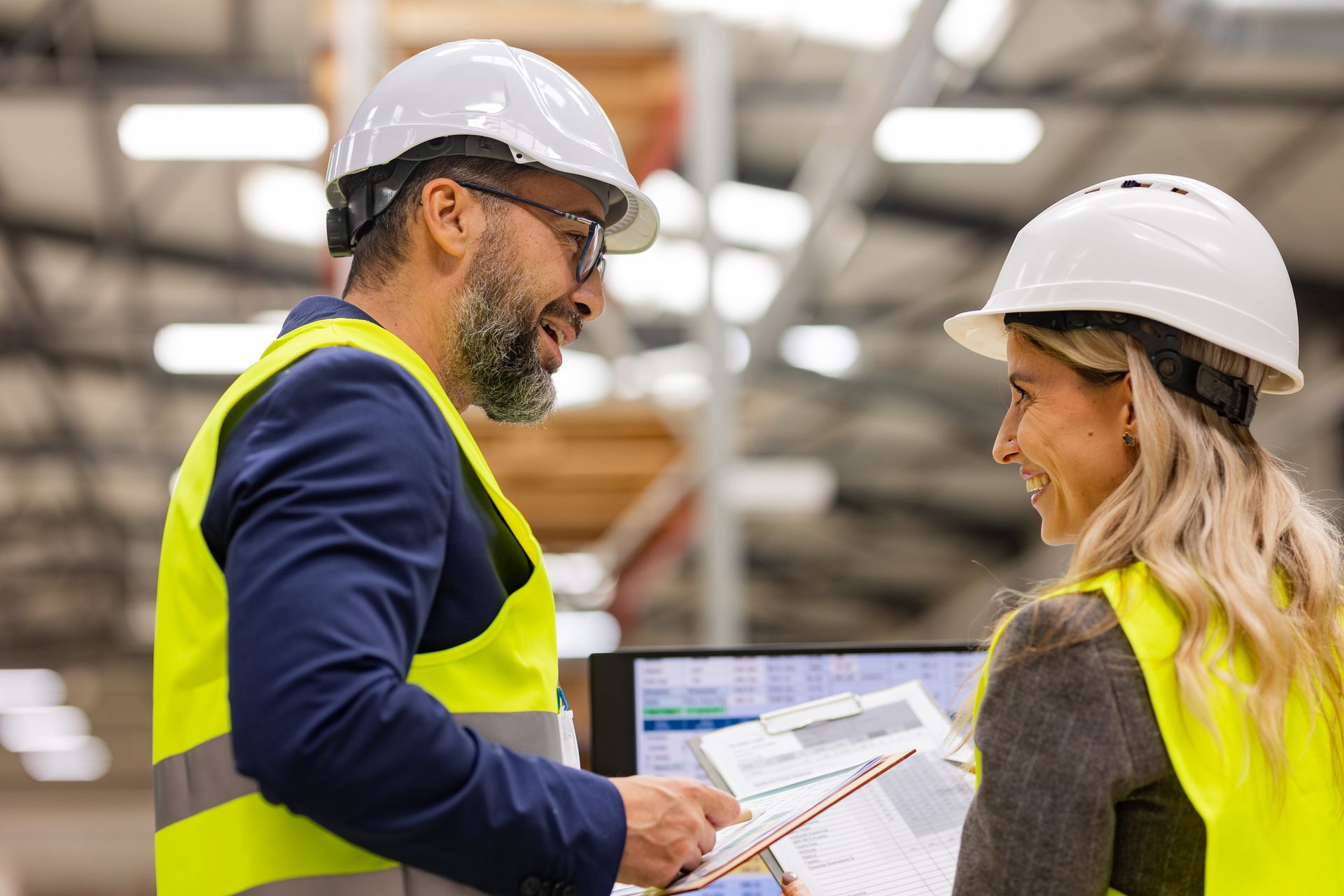 ATT agencja celna pracownicy w magazynie